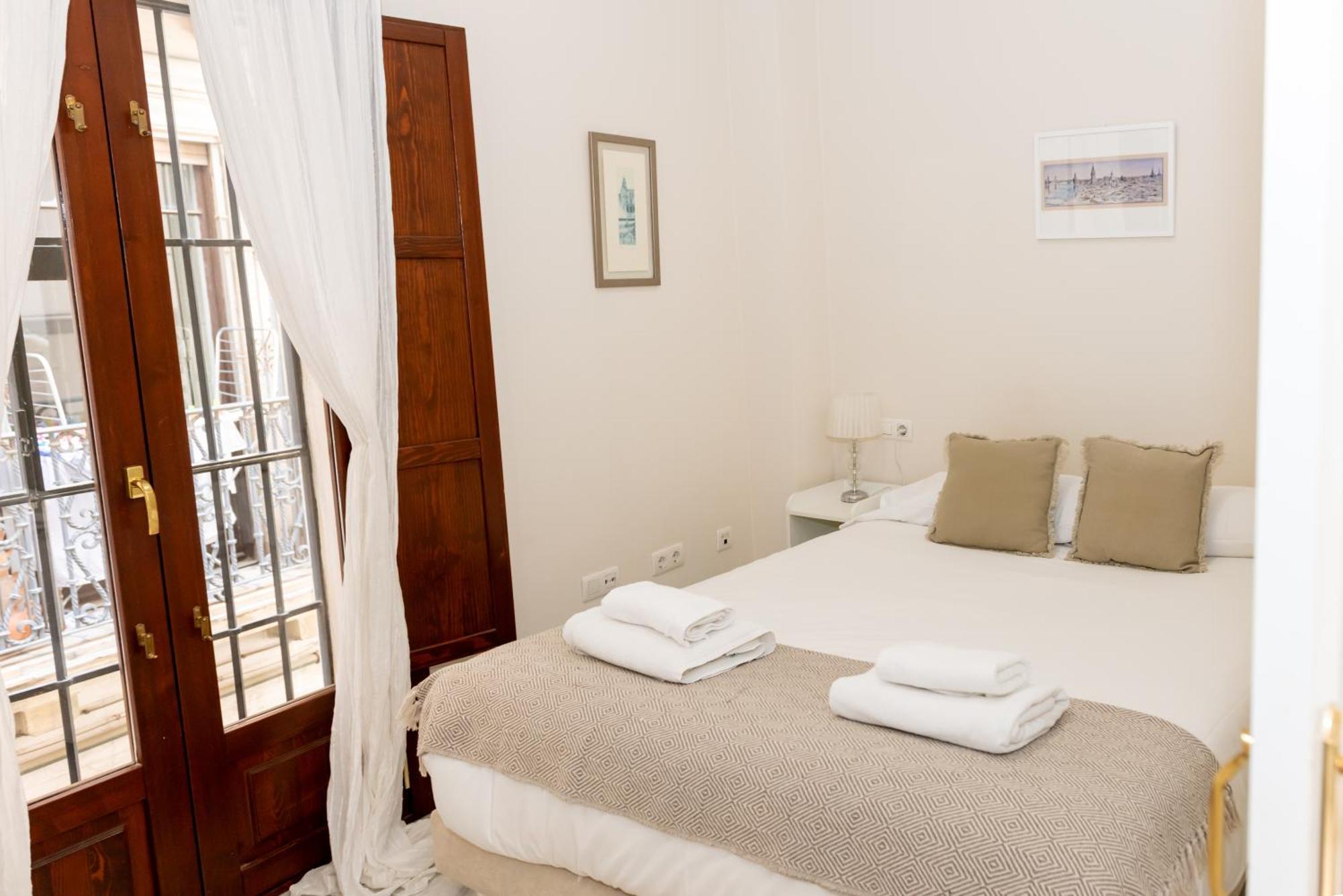 Charming & Quiet Apartment In Plaza Del Salvador Севілья Екстер'єр фото