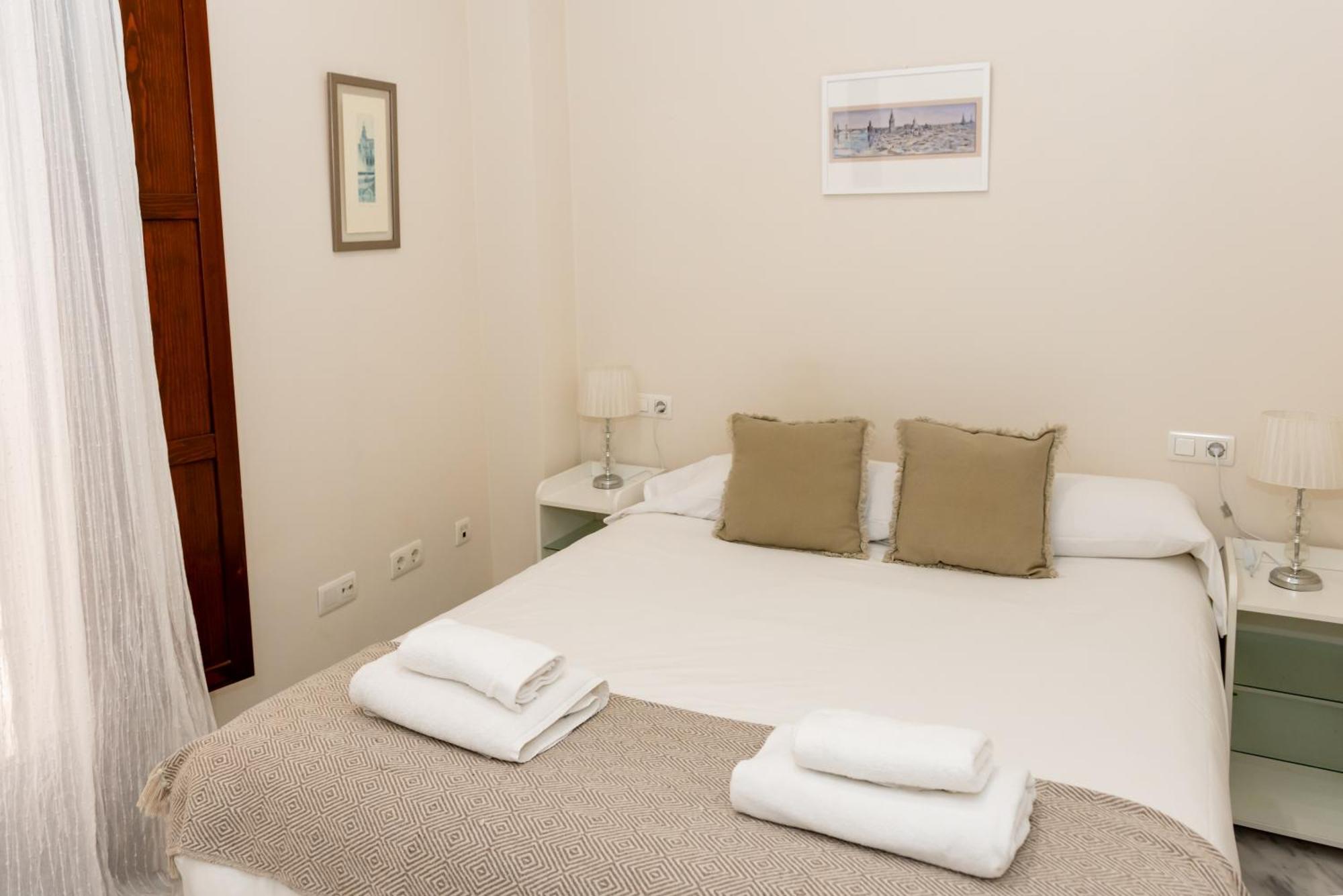 Charming & Quiet Apartment In Plaza Del Salvador Севілья Екстер'єр фото