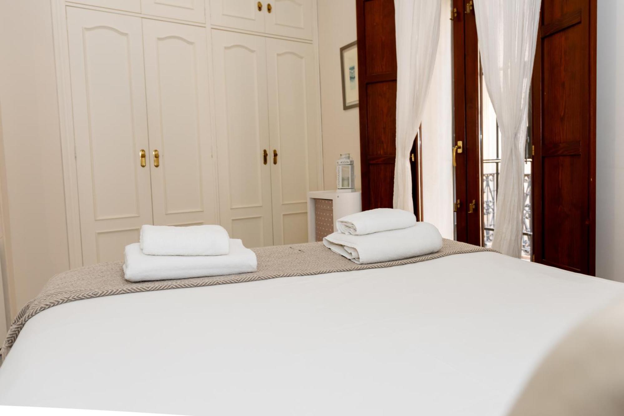 Charming & Quiet Apartment In Plaza Del Salvador Севілья Екстер'єр фото