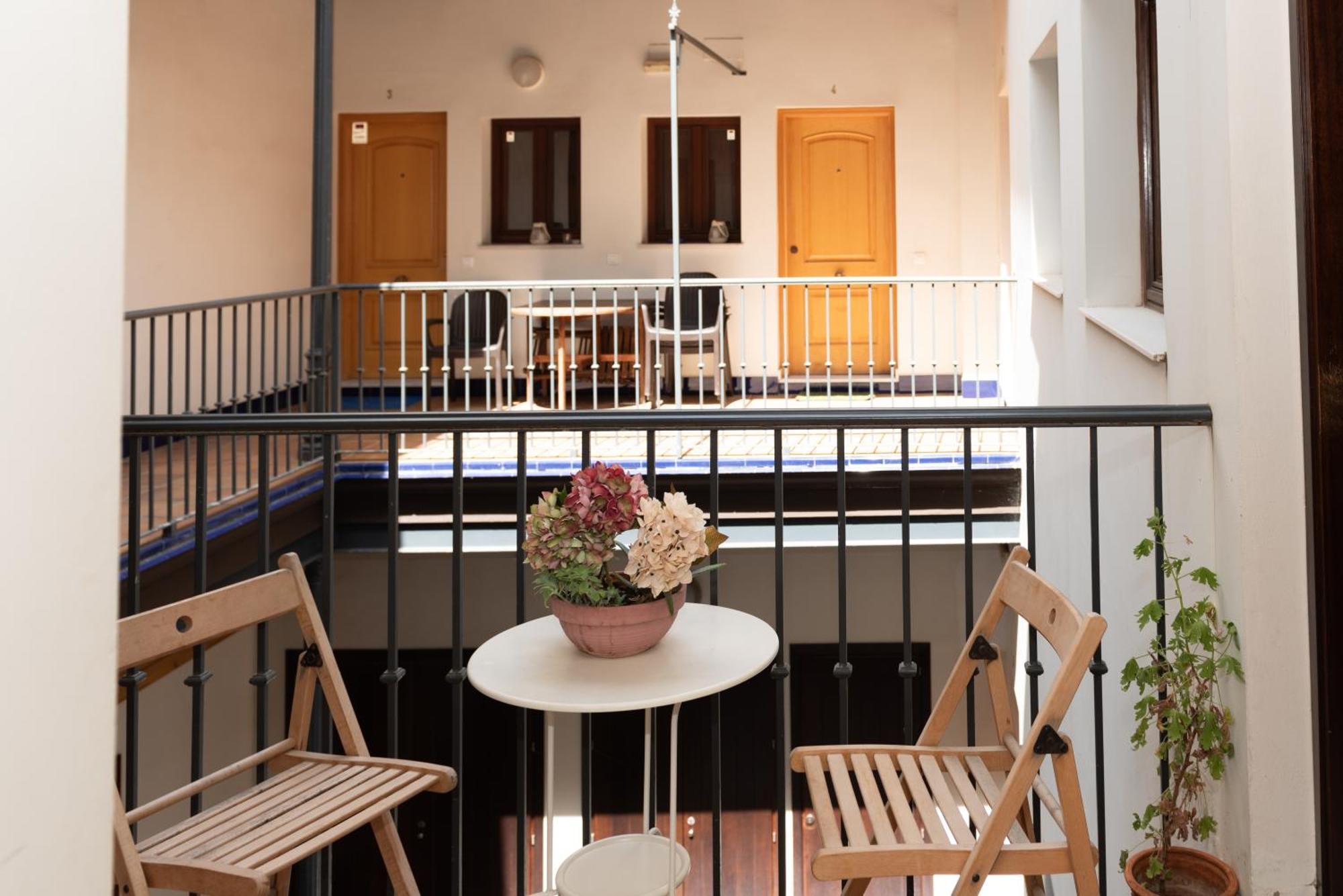 Charming & Quiet Apartment In Plaza Del Salvador Севілья Екстер'єр фото